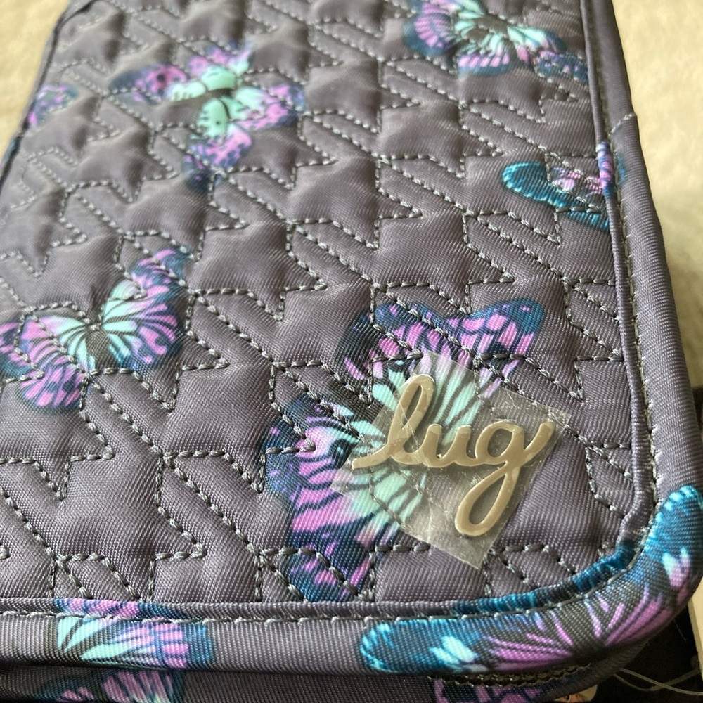 Lug Butterfly Wristlet - Picture 2 of 11